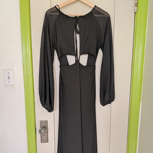 Forever 21 Long-sleeve Sexy Cut Out Maxi Dress - Picture 5 of 8